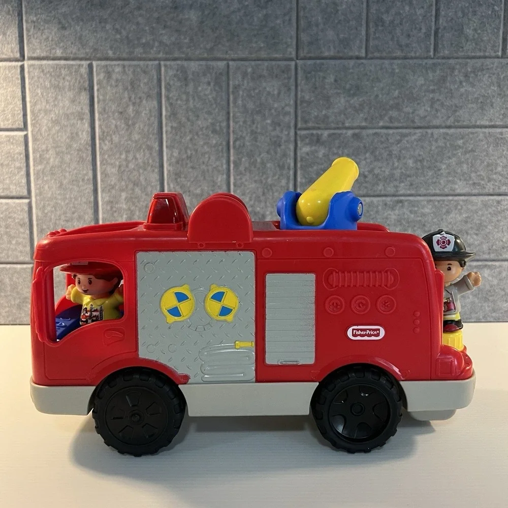 Fisher Price Little People Musical Red Fire Truck Lights & Sound 2 Firefighters